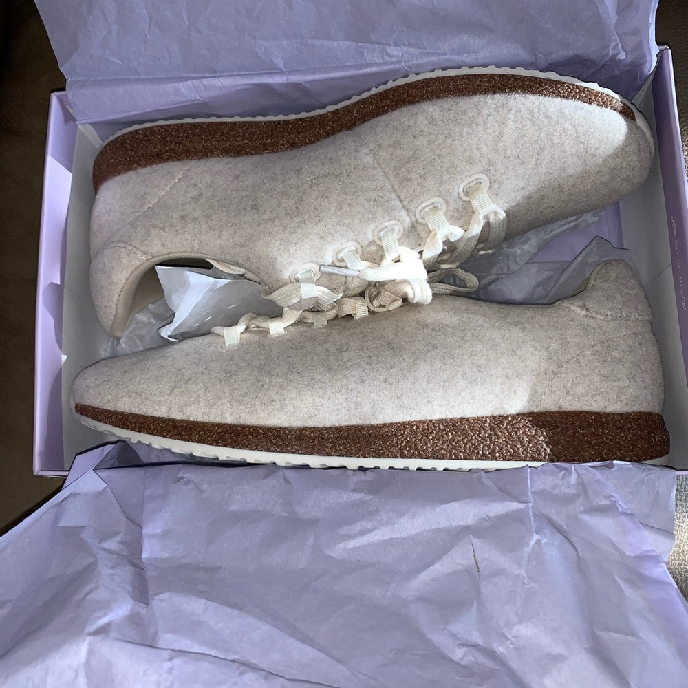 NIB Madden Girl Catch Sneakers - Picture 6 of 8